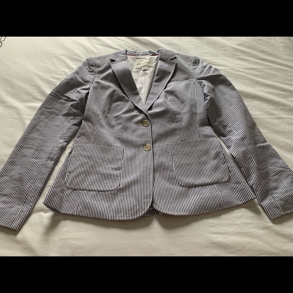 EUC! Banana Republic Seersucker Blue Blazer
